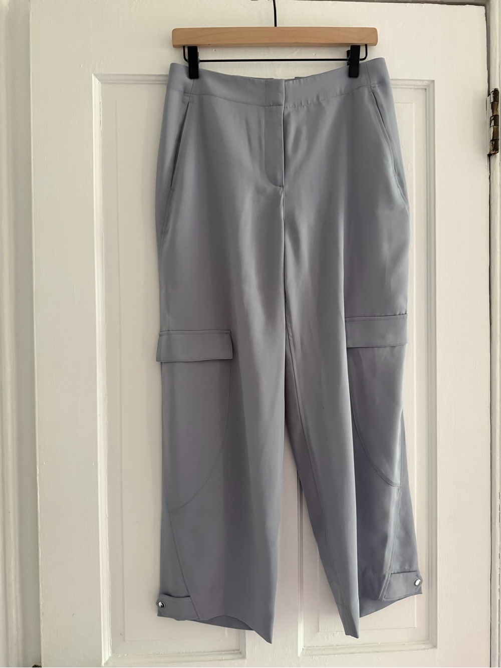 Club Monaco curved seam cargo pant - size 4